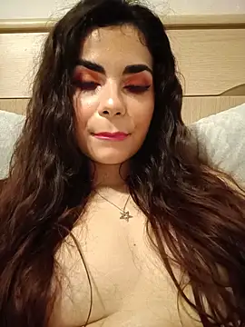 Snapshot of Saturnia_Yvonne chatting on February 7, 2025, 4:35 pm Saturnia Yvonne online show from February 7, 2025, 4:35 pm