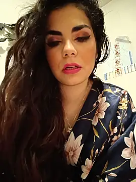 Snapshot of Saturnia_Yvonne chatting on March 11, 2025, 11:47 pm Saturnia Yvonne online show from March 11, 2025, 11:47 pm