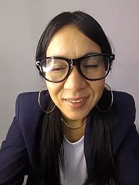 Camille jhonson online show from December 2, 2025, 10:17 am