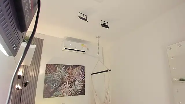 Snapshot of emma_alice_ chatting on February 3, 2026, 11:37 am emma alice online show from February 3, 2026, 11:37 am