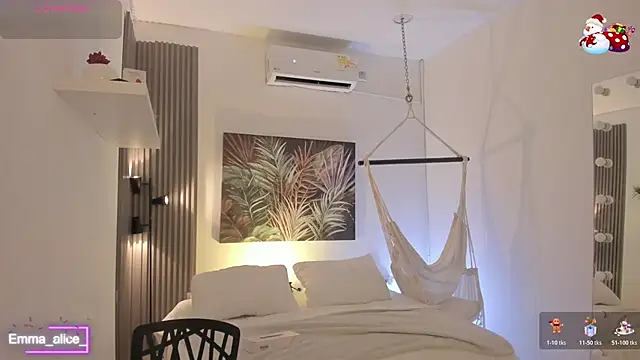 Snapshot of emma_alice_ chatting on December 16, 2025, 10:19 am emma alice online show from December 16, 2025, 10:19 am