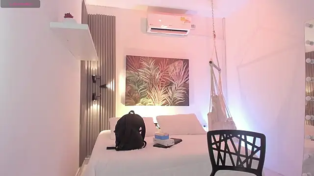 Snapshot of emma_alice_ chatting on December 3, 2025, 10:14 am emma alice online show from December 3, 2025, 10:14 am