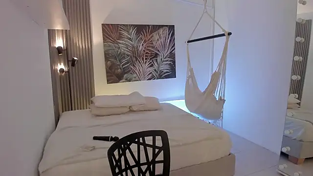 Snapshot of emma_alice_ chatting on February 2, 2026, 11:53 am emma alice online show from February 2, 2026, 11:53 am