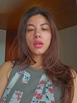 Karen San Miguel online show from May 28, 2026, 7:20 pm