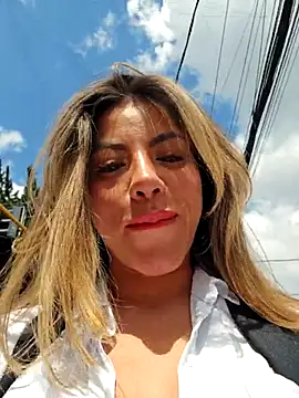 Snapshot of Karen_San_Miguel chatting on November 11, 2025, 6:25 pm Karen San Miguel online show from November 11, 2025, 6:25 pm