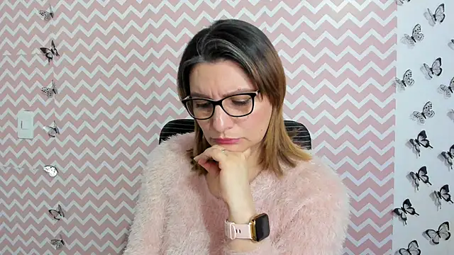 Snapshot of Amie_Adams82_ chatting on February 24, 2025, 8:03 pm Amie Adams82 online show from February 24, 2025, 8:03 pm