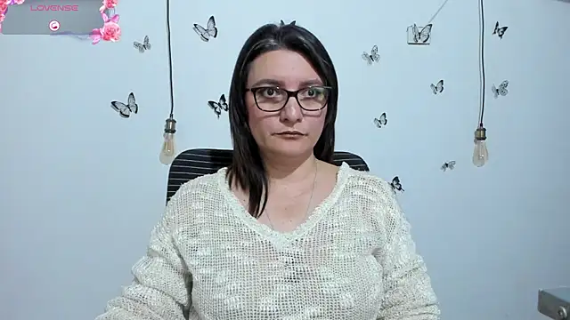 Snapshot of Amie_Adams82_ chatting on December 2, 2025, 2:52 pm Amie Adams82 online show from December 2, 2025, 2:52 pm