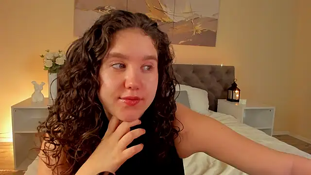 Snapshot of Ariella_Sol chatting on July 10, 2026, 1:27 am Ariella Sol online show from July 10, 2026, 1:27 am