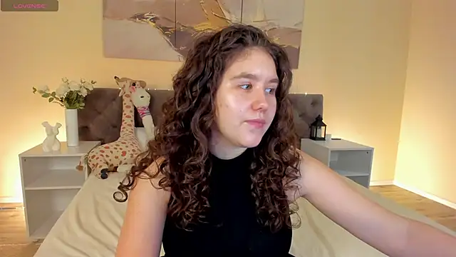 Ariella Sol online show from May 29, 2026, 1:11 am