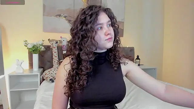 Ariella Sol online show from May 13, 2026, 1:01 am