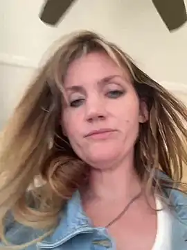 Snapshot of foreverzays chatting on March 2, 2026, 5:20 pm foreverzays online show from March 2, 2026, 5:20 pm