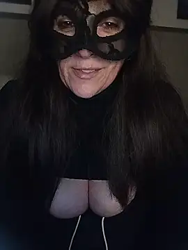 Snapshot of 23Milly chatting on February 19, 2025, 2:01 pm 23Milly online show from February 19, 2025, 2:01 pm