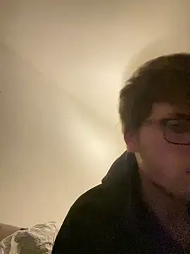 Snapshot of jungxSHxboy chatting on April 7, 2026, 11:28 pm jungxSHxboy online show from April 7, 2026, 11:28 pm