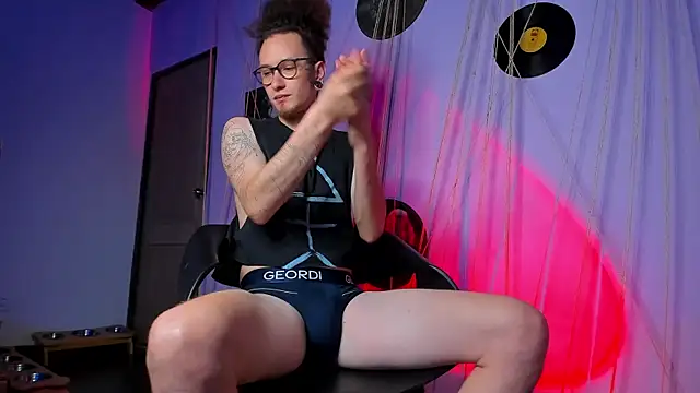 MrShaggy online show from February 19, 2025, 11:46 pm