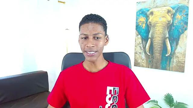 Snapshot of maiki18_ chatting on December 17, 2025, 8:36 pm maiki18 online show from December 17, 2025, 8:36 pm