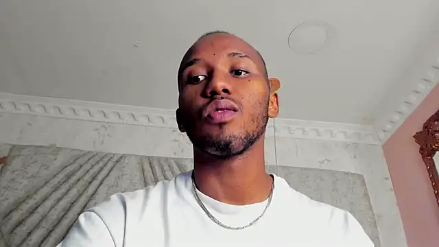 Snapshot of JamesParck chatting on March 1, 2025, 3:05 pm JamesParck online show from March 1, 2025, 3:05 pm