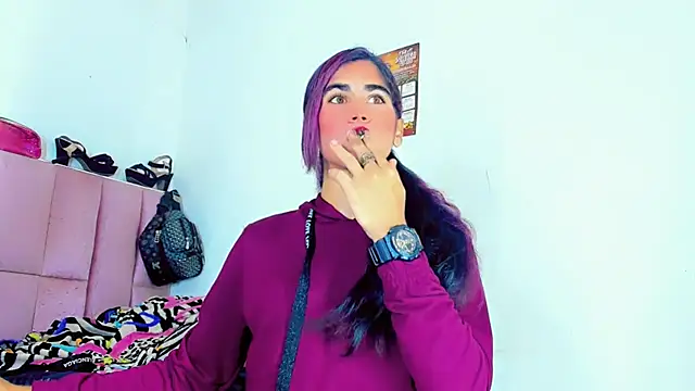 Snapshot of hannabigdirty chatting on March 13, 2025, 5:43 am hannabigdirty online show from March 13, 2025, 5:43 am