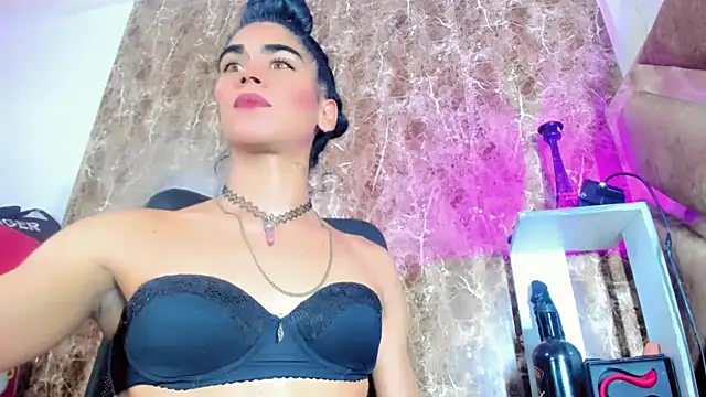 Snapshot of hannabigdirty chatting on October 11, 2025, 6:03 am hannabigdirty online show from October 11, 2025, 6:03 am