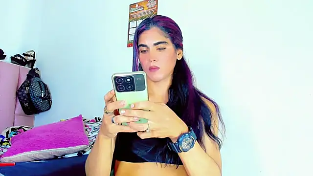 Snapshot of hannabigdirty chatting on March 5, 2025, 11:38 pm hannabigdirty online show from March 5, 2025, 11:38 pm