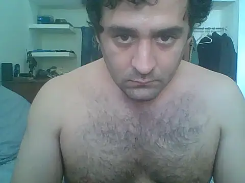 MrPatrick777 online show from December 3, 2025, 7:46 pm