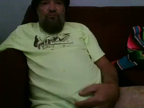 Snapshot of LECHEBALLS chatting on May 8, 2026, 4:33 pm LECHEBALLS online show from May 8, 2026, 4:33 pm
