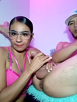 Snapshot of Leslly_ chatting on January 12, 2026, 11:17 am Leslly online show from January 12, 2026, 11:17 am