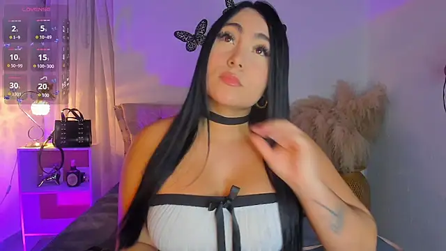 Snapshot of Sarahballiston_ chatting on December 16, 2025, 1:32 am Sarahballiston online show from December 16, 2025, 1:32 am