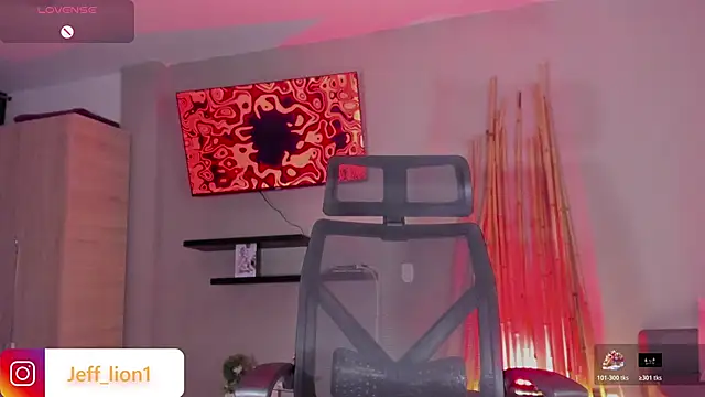 Snapshot of danna_v chatting on December 16, 2025, 1:21 am danna v online show from December 16, 2025, 1:21 am