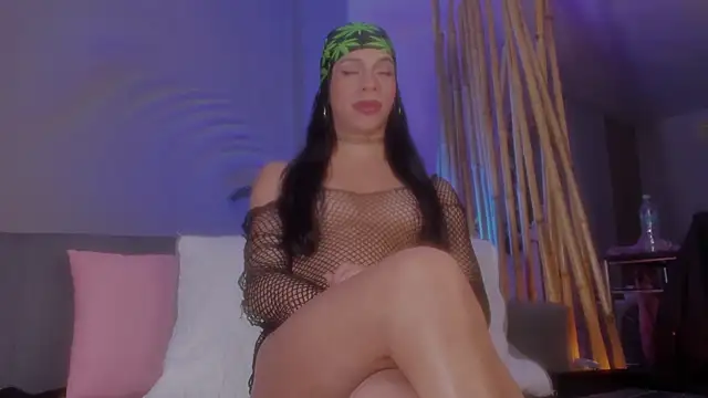 Snapshot of danna_v chatting on March 22, 2025, 6:54 am danna v online show from March 22, 2025, 6:54 am