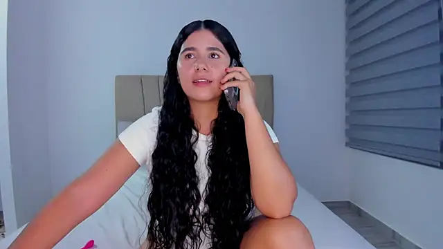 Snapshot of Natasha-28 chatting on December 17, 2025, 2:27 am Natasha-28 online show from December 17, 2025, 2:27 am