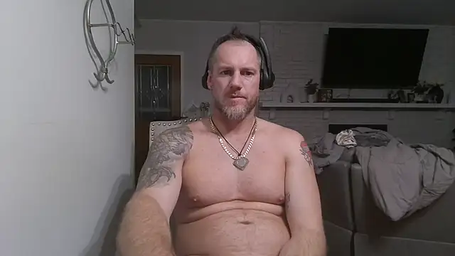 Snapshot of Freakslut007 chatting on August 6, 2026, 7:58 am Freakslut007 online show from August 6, 2026, 7:58 am