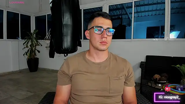 owengray2n online show from March 16, 2025, 12:45 am