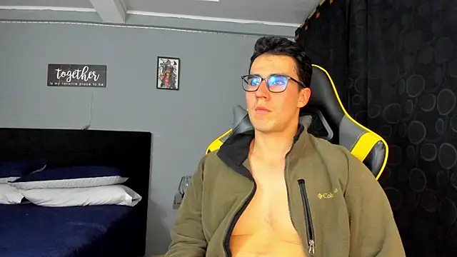 owengray2n online show from September 25, 2025, 1:55 am