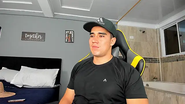 owengray2n online show from January 23, 2025, 1:41 am