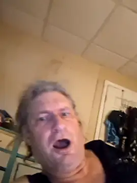 Snapshot of Takemeouttothedungen chatting on May 19, 2026, 2:07 am Takemeouttothedungen online show from May 19, 2026, 2:07 am