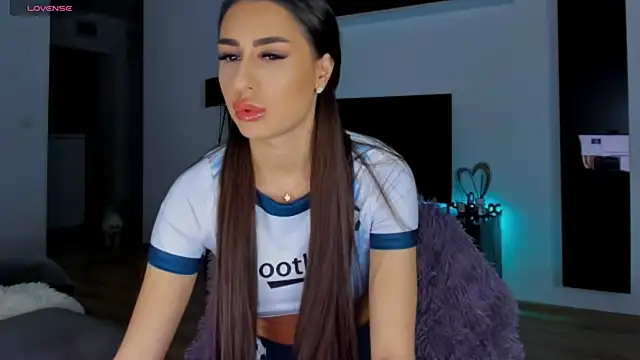 Snapshot of K_chic chatting on February 6, 2025, 4:58 pm K chic online show from February 6, 2025, 4:58 pm