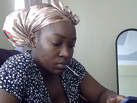 Snapshot of Sexy_racy_rebel_ chatting on March 7, 2026, 8:43 am Sexy racy rebel online show from March 7, 2026, 8:43 am