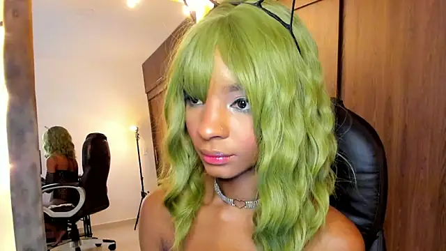 Snapshot of alikahouston4 chatting on February 1, 2025, 7:13 pm alikahouston4 online show from February 1, 2025, 7:13 pm