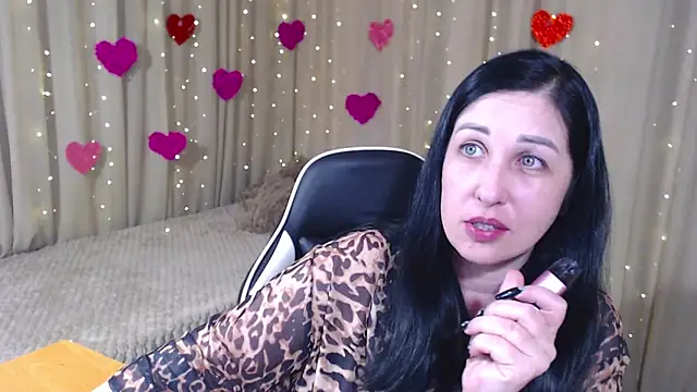 Snapshot of JillStevens chatting on April 15, 2026, 6:12 pm JillStevens online show from April 15, 2026, 6:12 pm