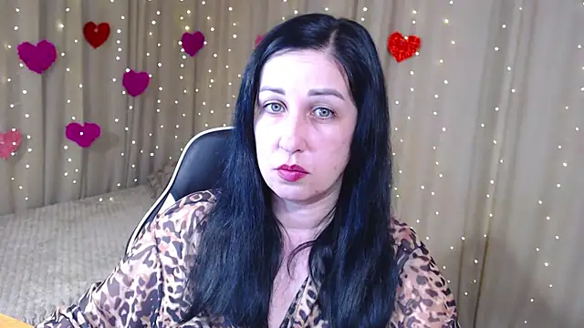 Snapshot of JillStevens chatting on April 8, 2026, 12:23 am JillStevens online show from April 8, 2026, 12:23 am