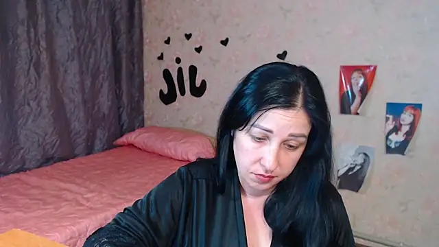 Snapshot of JillStevens chatting on November 8, 2025, 4:32 pm JillStevens online show from November 8, 2025, 4:32 pm