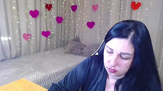 Snapshot of JillStevens chatting on April 19, 2026, 6:36 am JillStevens online show from April 19, 2026, 6:36 am