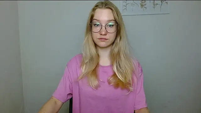 Snapshot of cindi_hot chatting on September 19, 2025, 10:30 am cindi hot online show from September 19, 2025, 10:30 am