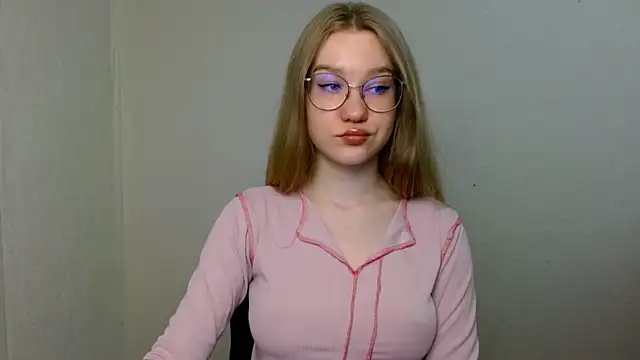 cindi hot online show from June 17, 2026, 10:03 am