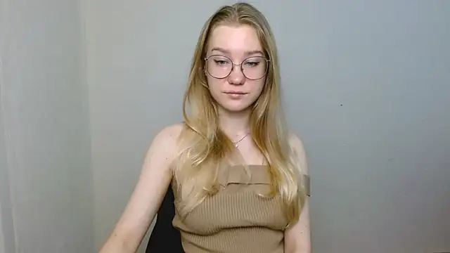 Snapshot of cindi_hot chatting on January 7, 2026, 10:20 am cindi hot online show from January 7, 2026, 10:20 am