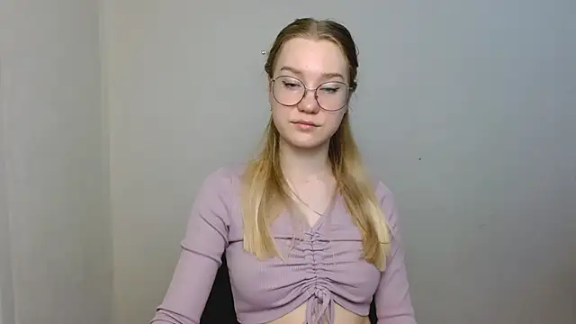 Snapshot of cindi_hot chatting on January 15, 2026, 4:54 pm cindi hot online show from January 15, 2026, 4:54 pm