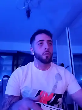 Snapshot of 1ninefellababy chatting on February 23, 2025, 5:29 pm 1ninefellababy online show from February 23, 2025, 5:29 pm