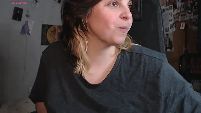 Saya sweet online show from March 9, 2026, 10:13 pm