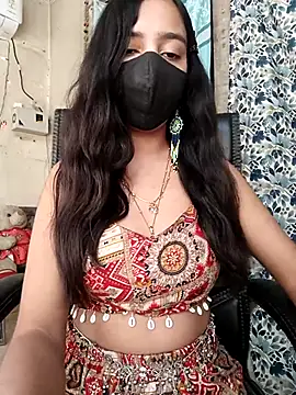 Snapshot of Parinaaz18 chatting on April 9, 2026, 1:18 am Parinaaz18 online show from April 9, 2026, 1:18 am