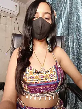 Snapshot of Parinaaz18 chatting on May 11, 2026, 1:18 am Parinaaz18 online show from May 11, 2026, 1:18 am